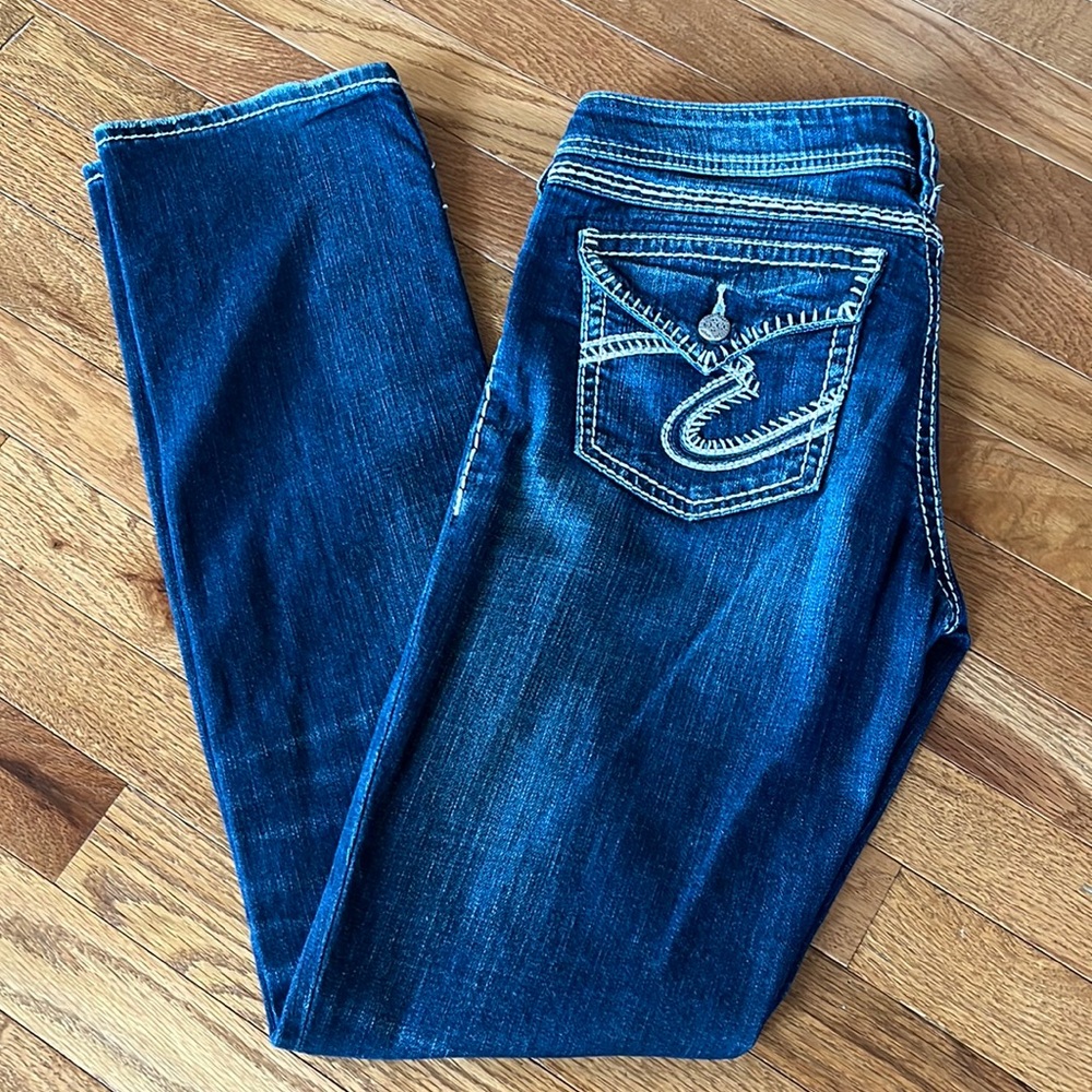 Silver brand jeans, size 28 (32L), Like new only worn a couple times